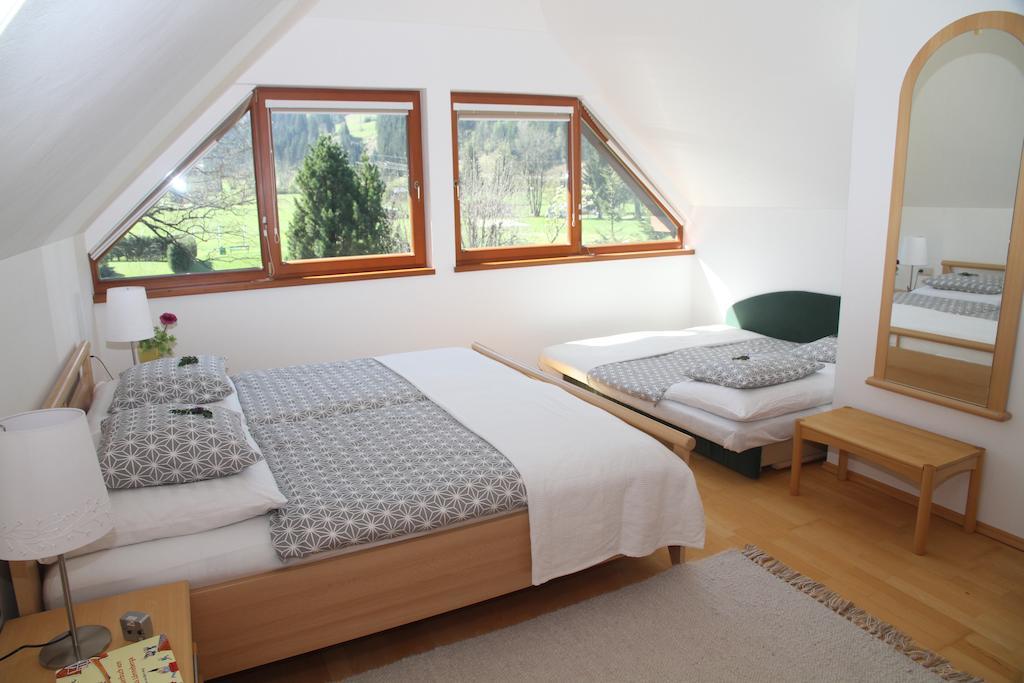 Villa Schnuck - Das Rote Ferienhaus Bad Gastein Rum bild