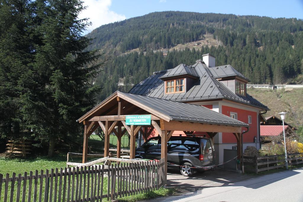 Villa Schnuck - Das Rote Ferienhaus Bad Gastein Exteriör bild