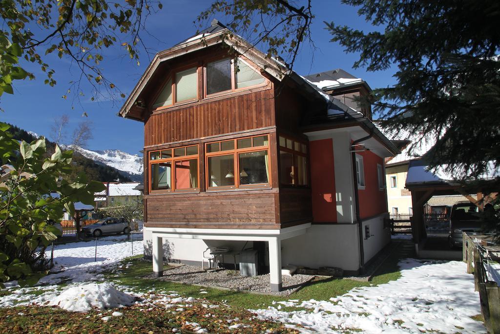 Villa Schnuck - Das Rote Ferienhaus Bad Gastein Exteriör bild