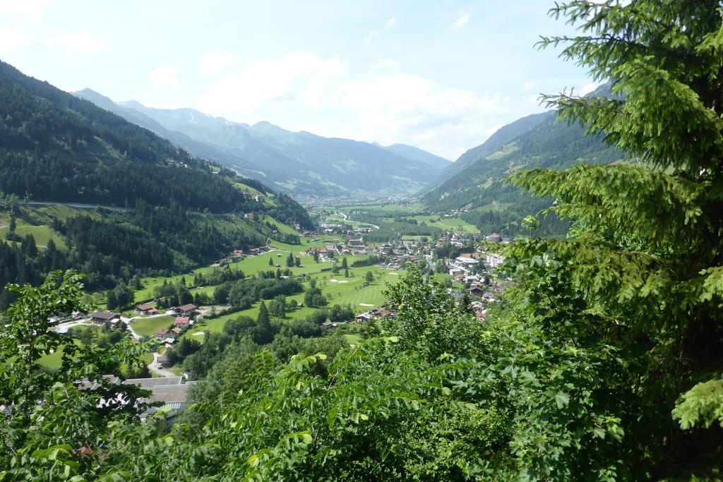 Villa Schnuck - Das Rote Ferienhaus Bad Gastein Exteriör bild